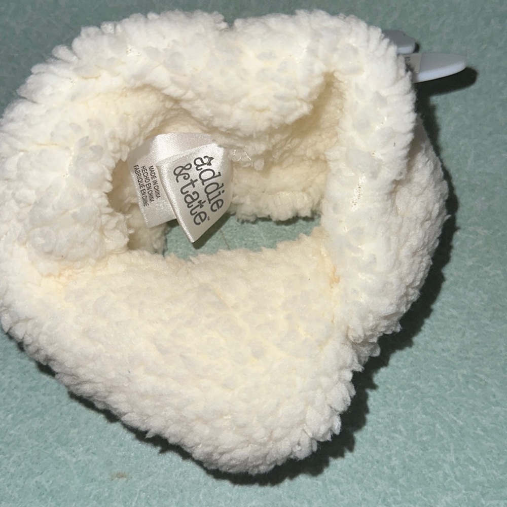NWT Addie & Tate Infant or Toddler Fluffy Headband